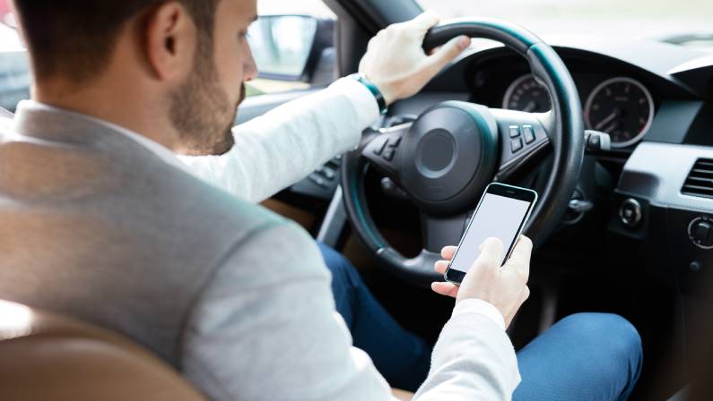 Texting and Driving: Know the Laws in Texas